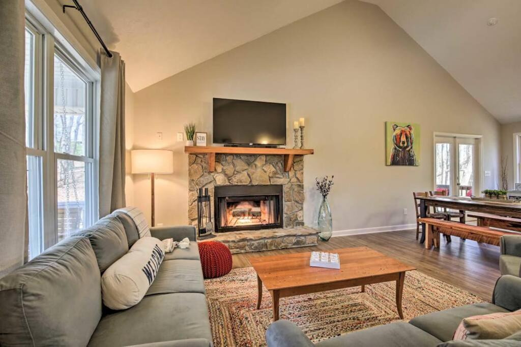 Less Than 3 Miles To Downtown With Firepit Ellijay Exterior foto