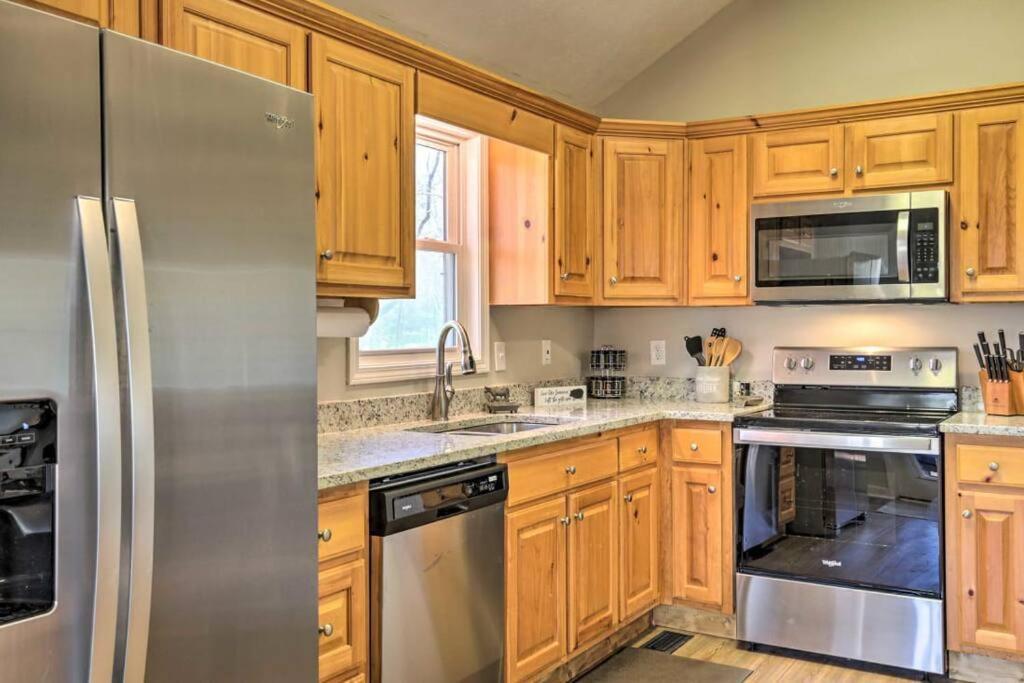 Less Than 3 Miles To Downtown With Firepit Ellijay Exterior foto