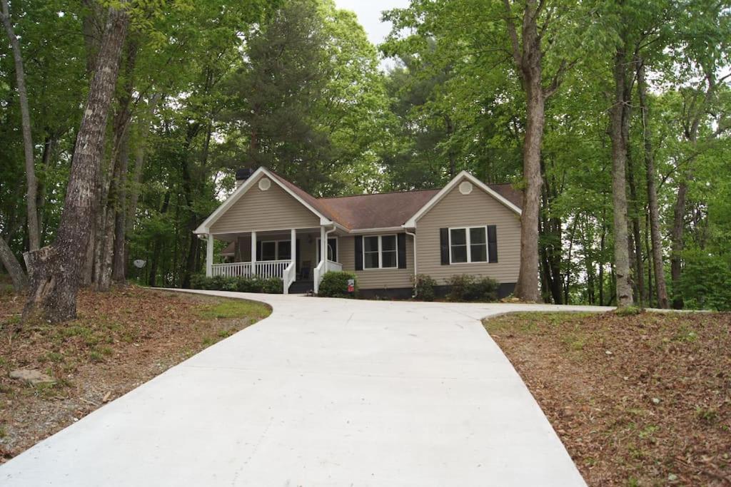 Less Than 3 Miles To Downtown With Firepit Ellijay Exterior foto